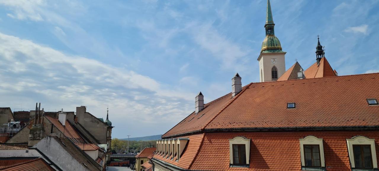 Extralarge Queen Room In The Heart Of Bratislava With Terrace المظهر الخارجي الصورة