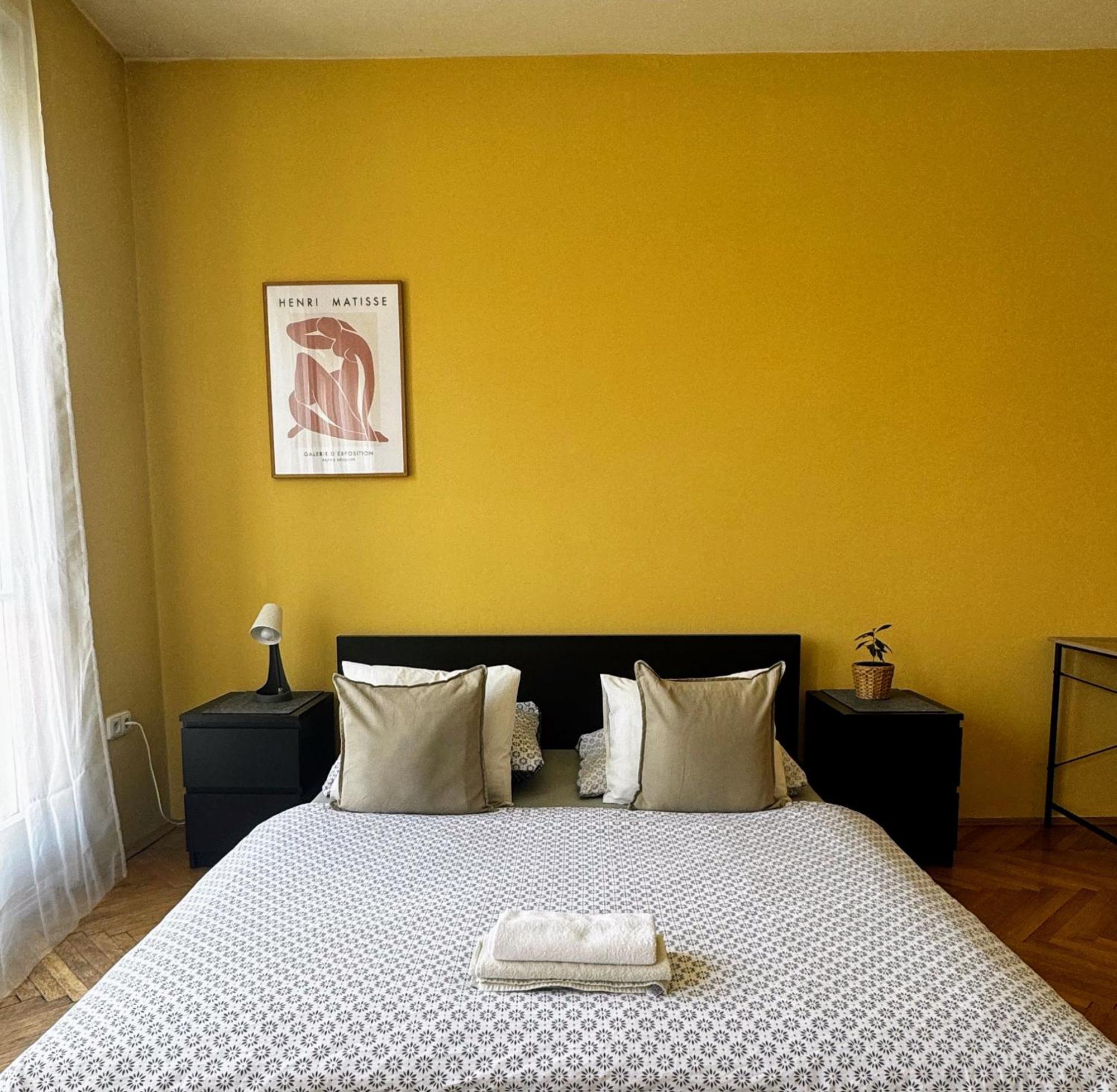 Extralarge Queen Room In The Heart Of Bratislava With Terrace المظهر الخارجي الصورة